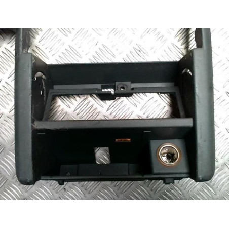 Facade autoradio PEUGEOT 405 PHASE 1 d’occasion
