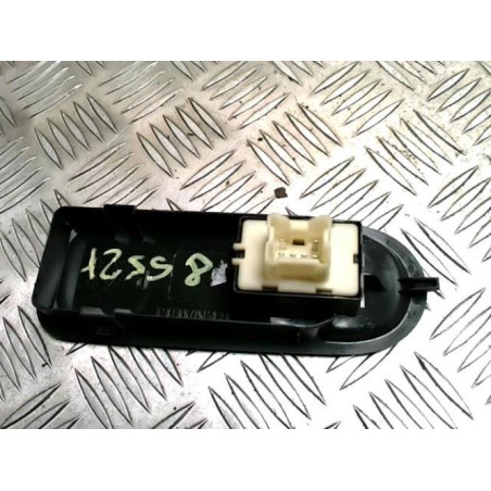 Interrupteur de leve vitre avant droit DACIA DUSTER 1 PHASE 2 d’occasion