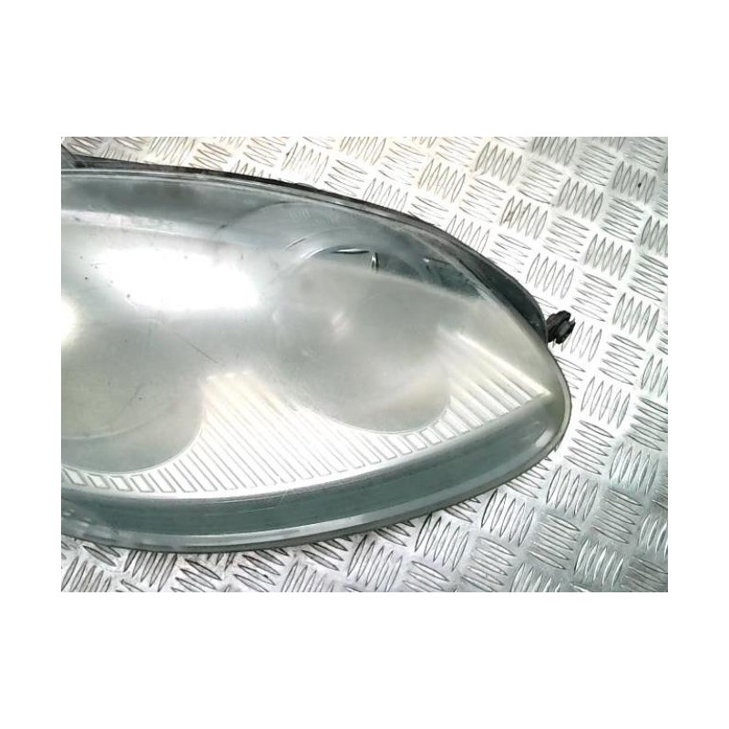 Optique avant principal droit (feux)(phare) VOLKSWAGEN GOLF 5 d’occasion