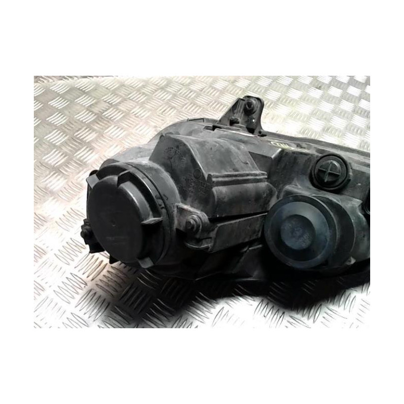 Optique avant principal droit (feux)(phare) VOLKSWAGEN GOLF 5 d’occasion