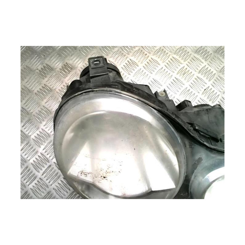 Optique avant principal droit (feux)(phare) VOLKSWAGEN POLO 4 PHASE 1 d’occasion