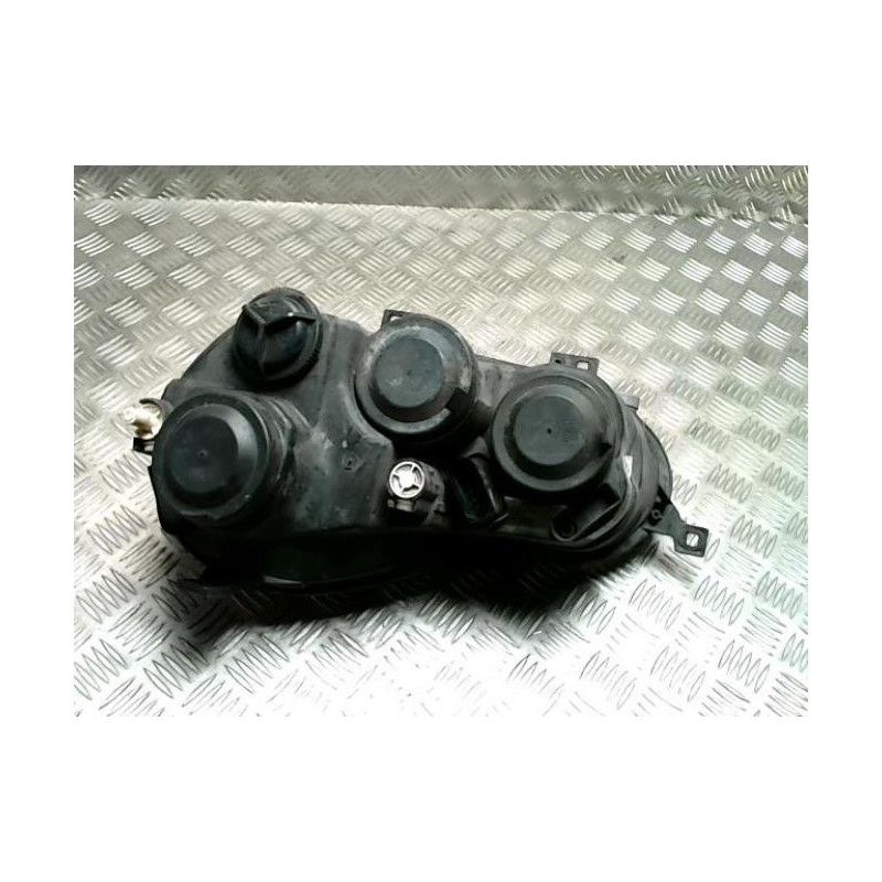 Optique avant principal droit (feux)(phare) VOLKSWAGEN POLO 4 PHASE 1 d’occasion