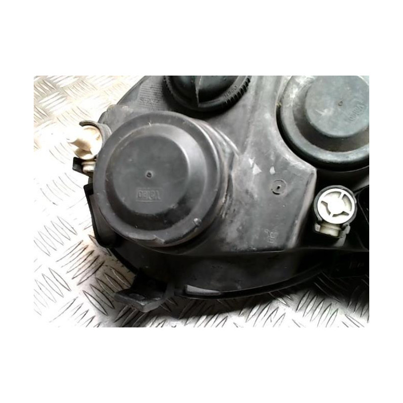 Optique avant principal droit (feux)(phare) VOLKSWAGEN POLO 4 PHASE 1 d’occasion