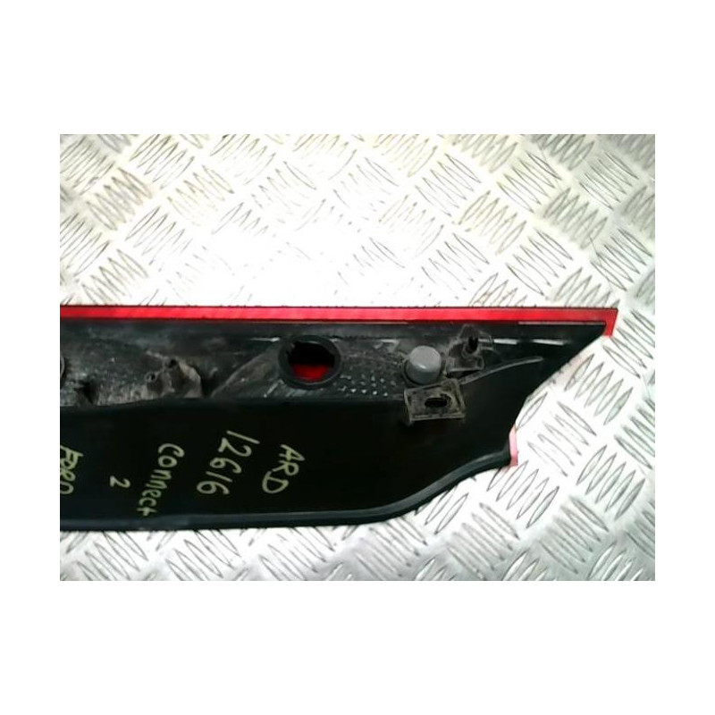 Feu arriere principal droit (feux) FORD TRANSIT CONNECT 2 PHASE 1 d’occasion