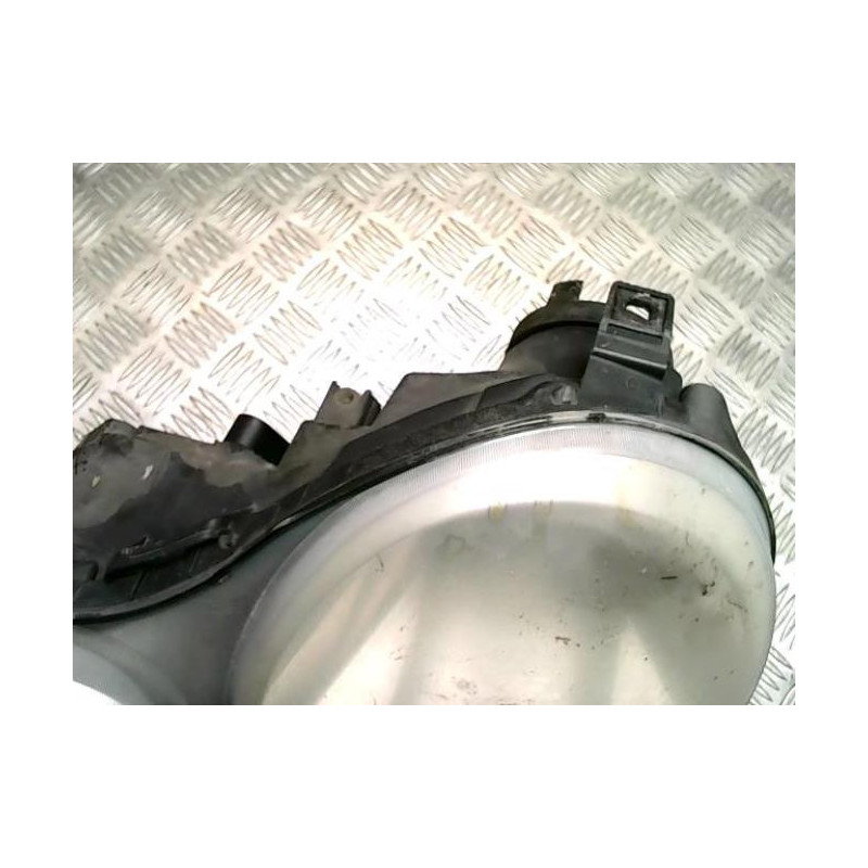Optique avant principal gauche (feux)(phare) VOLKSWAGEN POLO 4 PHASE 1 d’occasion