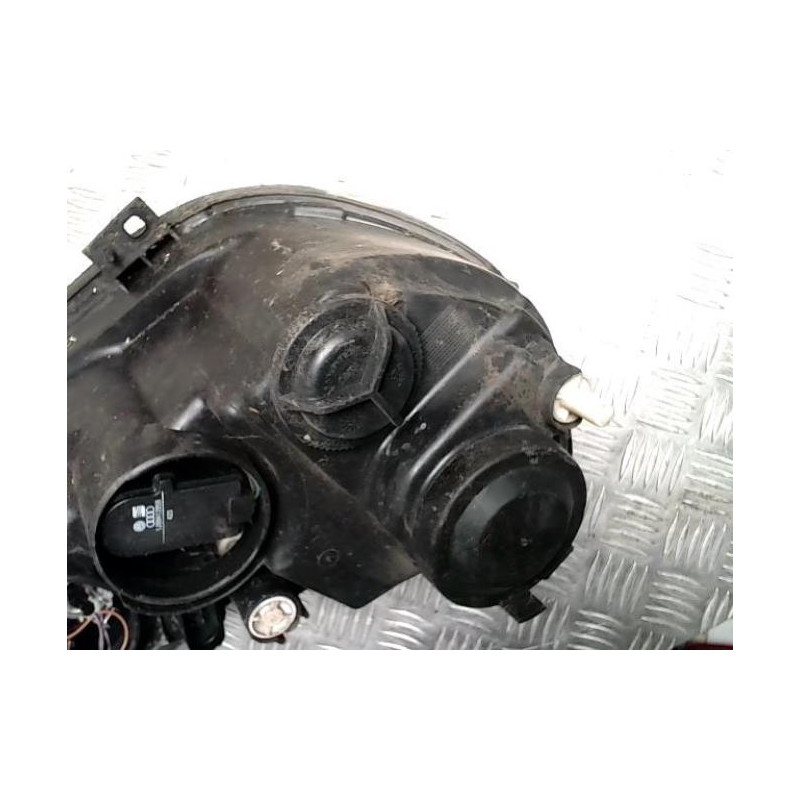 Optique avant principal gauche (feux)(phare) VOLKSWAGEN POLO 4 PHASE 1 d’occasion