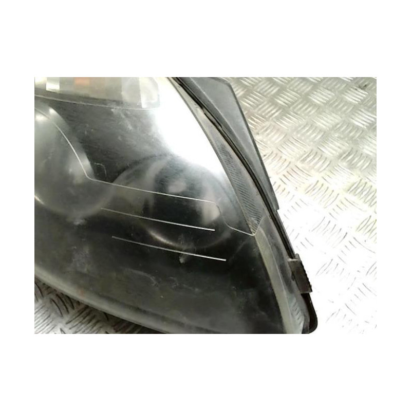 Optique avant principal droit (feux)(phare) RENAULT CLIO 2 PHASE 2 d’occasion