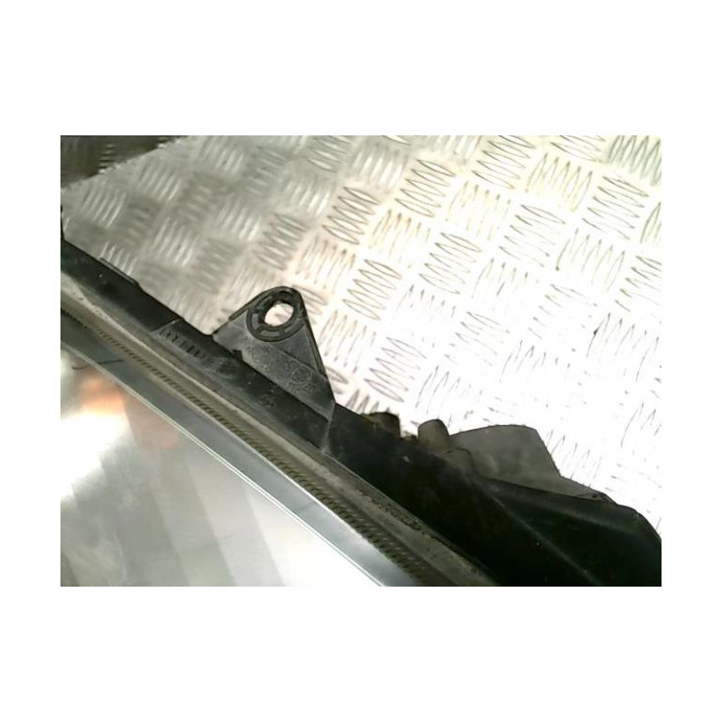 Optique avant principal droit (feux)(phare) RENAULT CLIO 2 PHASE 2 d’occasion