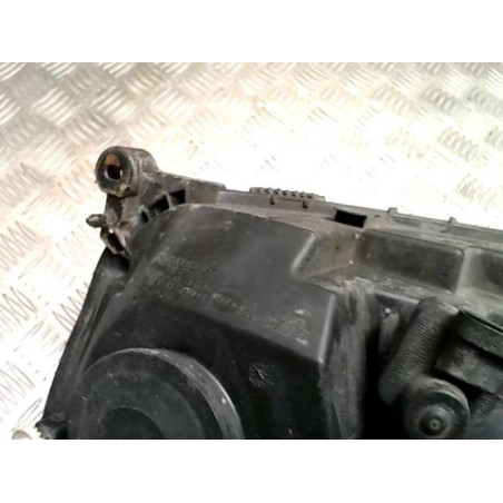 Optique avant principal droit (feux)(phare) RENAULT CLIO 2 PHASE 2 d’occasion