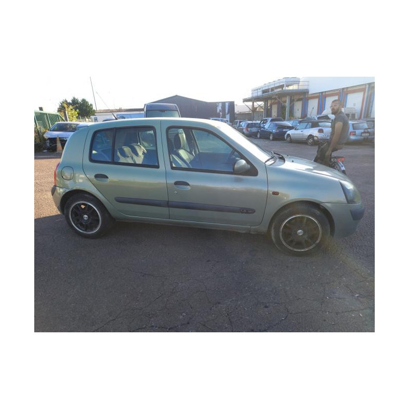 Optique avant principal droit (feux)(phare) RENAULT CLIO 2 PHASE 2 d’occasion