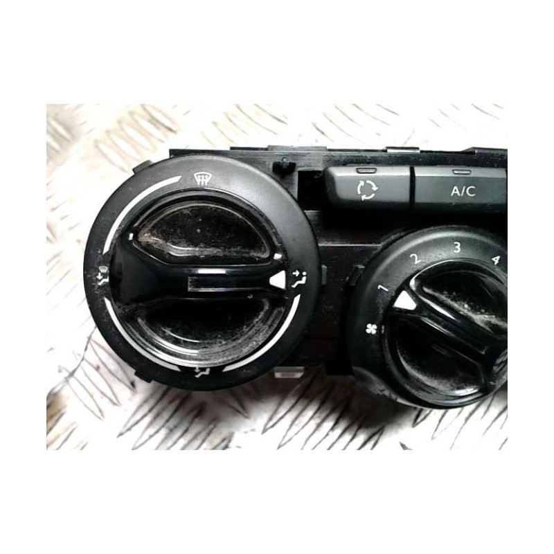 Commande chauffage PEUGEOT 208 1 PHASE 1 d’occasion