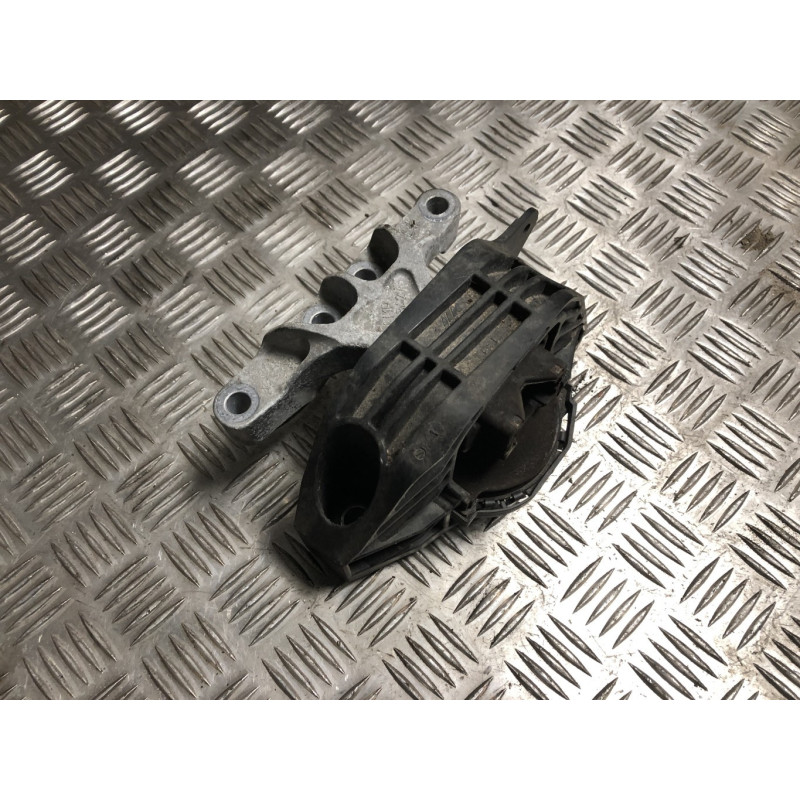 Support moteur droit PEUGEOT 2008 2 d’occasion
