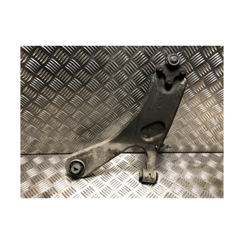 Triangle avant droit PEUGEOT 2008 2 d’occasion