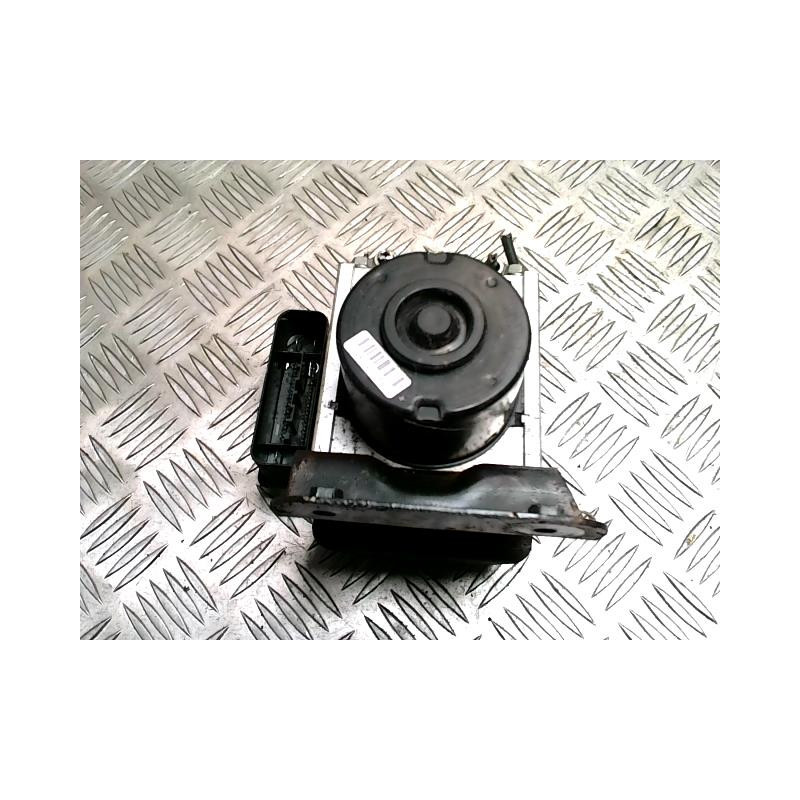 Bloc ABS (freins anti-blocage) TOYOTA YARIS 2 PHASE 2 d’occasion
