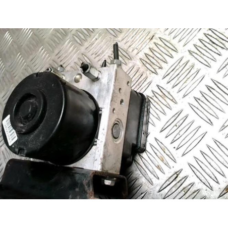 Bloc ABS (freins anti-blocage) TOYOTA YARIS 2 PHASE 2 d’occasion