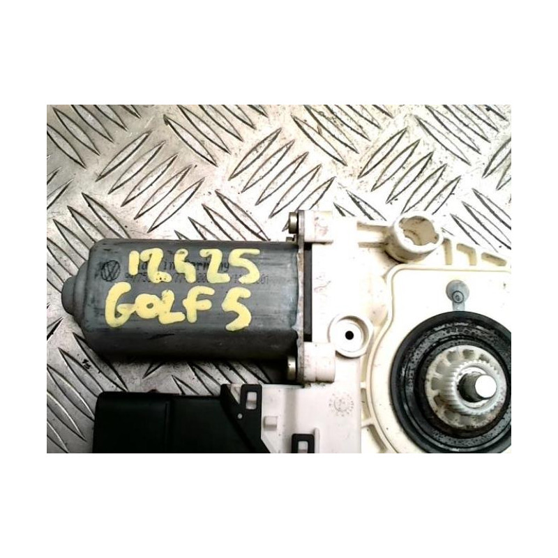 Moteur leve vitre arriere droit VOLKSWAGEN GOLF 5 d’occasion