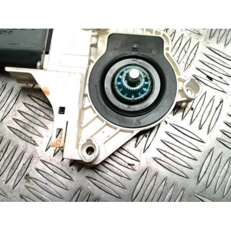 Moteur leve vitre avant droit AUDI A6 4 PHASE 1 d’occasion