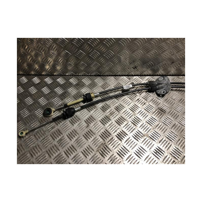 Cable levier de vitesses FORD FOCUS 3 PHASE 1 d’occasion