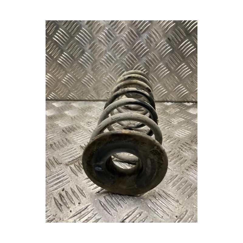 Ressort de suspension arriere VOLKSWAGEN GOLF 7 PHASE 1 d’occasion