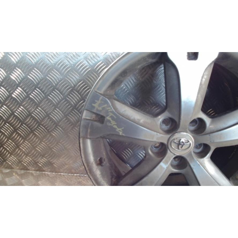 Jante TOYOTA URBAN CRUISER d’occasion