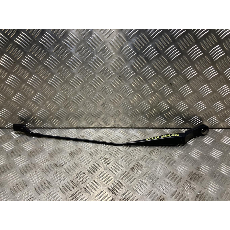 Bras essuie glace avant droit PEUGEOT 308 2 PHASE 2 d’occasion
