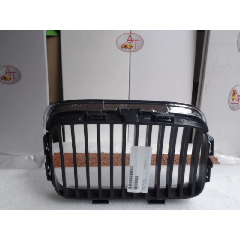Grille de calandre gauche BMW  d’occasion