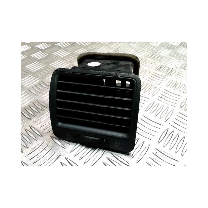 Aerateur tableau de bord avant gauche VOLKSWAGEN GOLF 5 d’occasion