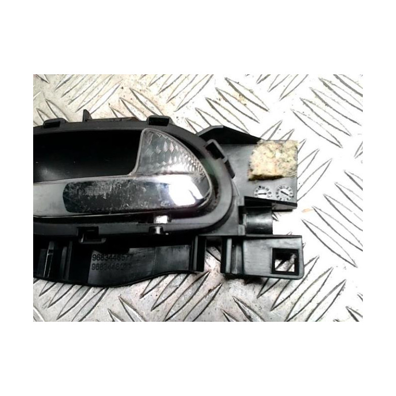 Poignee interieur avant droit CITROEN C3 PICASSO PHASE 1 d’occasion