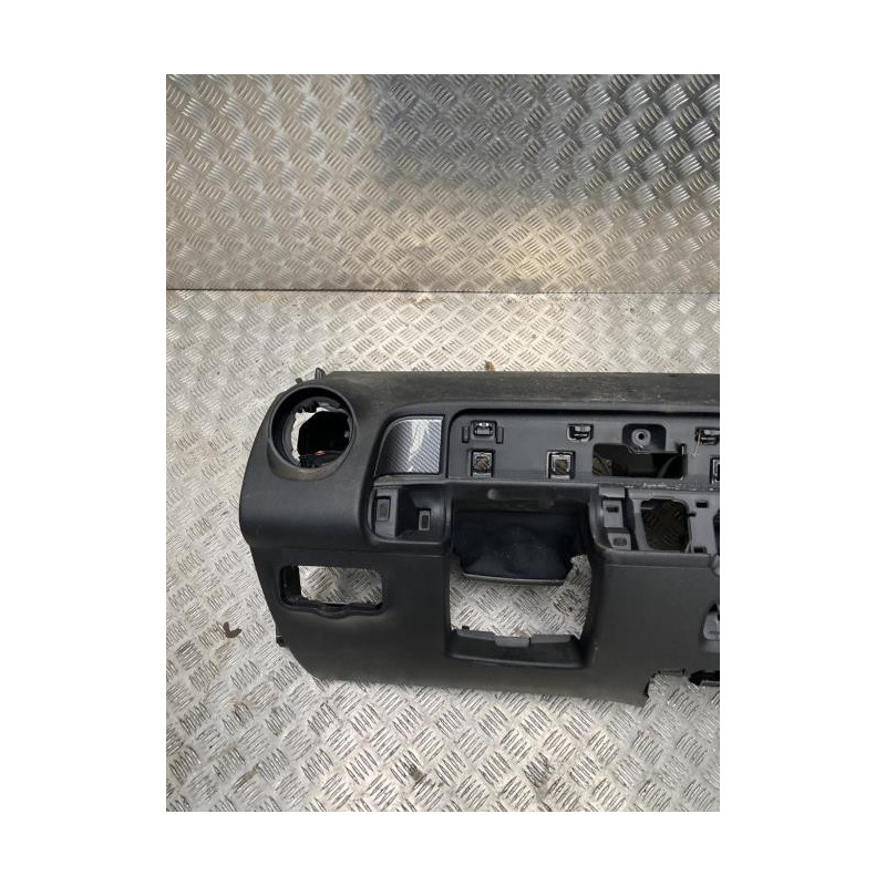 Tableau de bord MERCEDES CLASSE GLB 247 d’occasion