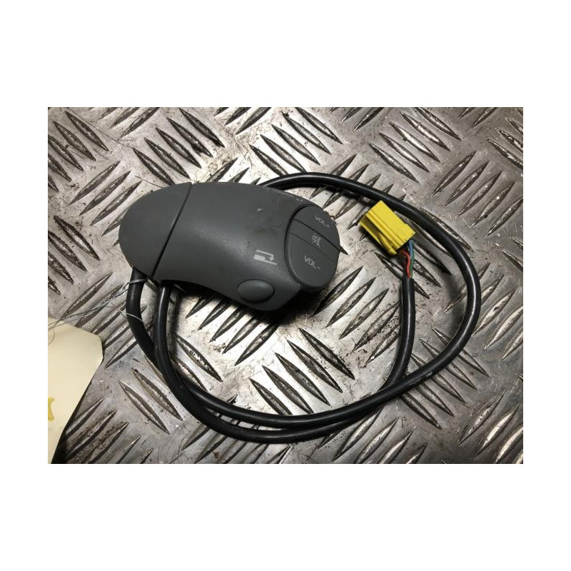 Commande autoradio RENAULT TWINGO 1 PHASE 3 d’occasion