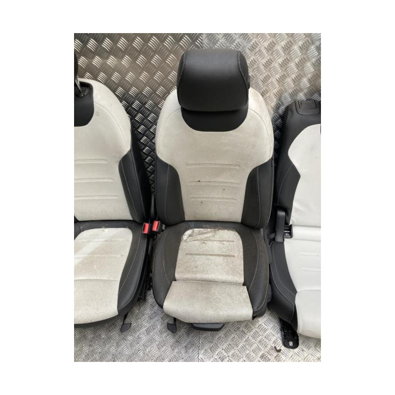 Interieur complet MERCEDES CLASSE GLB 247 d’occasion