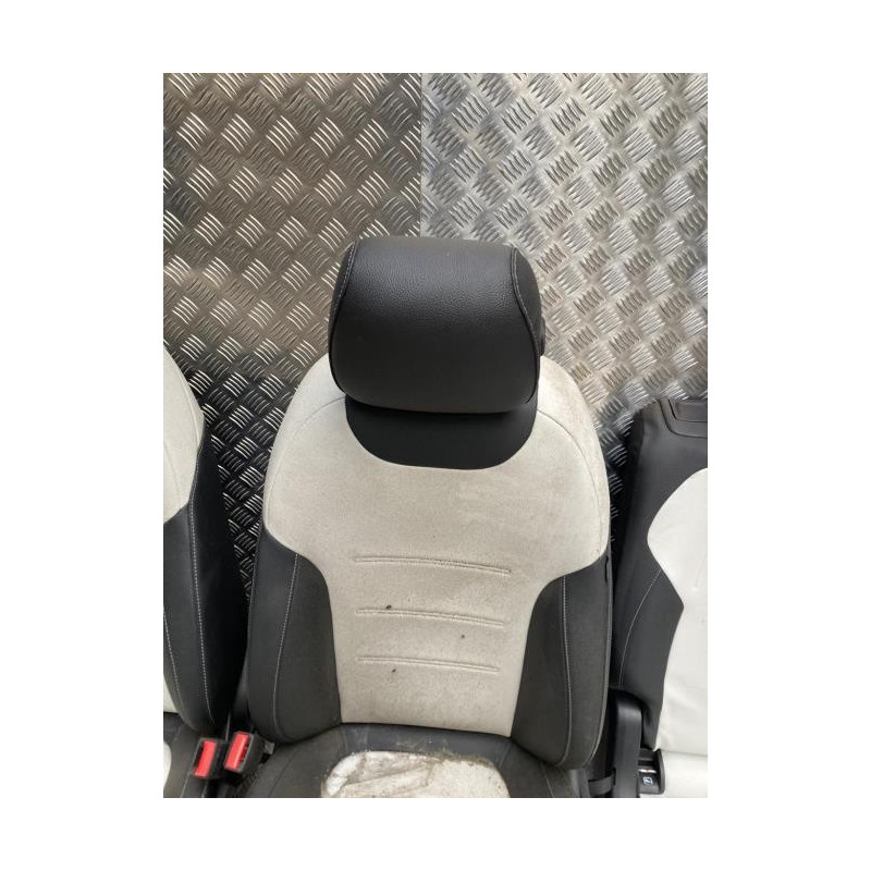 Interieur complet MERCEDES CLASSE GLB 247 d’occasion