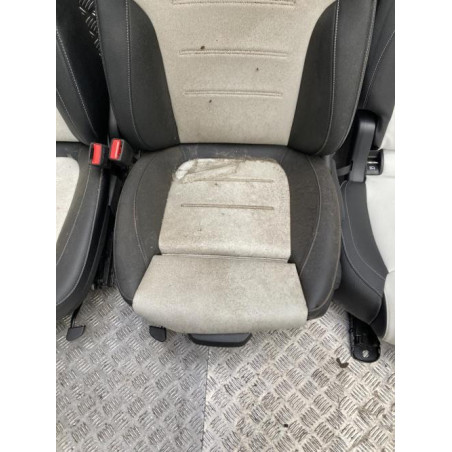 Interieur complet MERCEDES CLASSE GLB 247 d’occasion