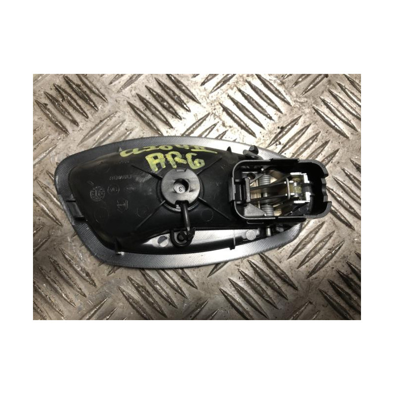Poignee interieur arriere gauche RENAULT CLIO 4 PHASE 2 d’occasion