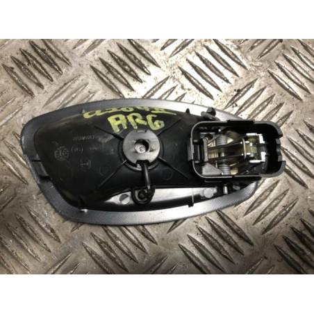 Poignee interieur arriere gauche RENAULT CLIO 4 PHASE 2 d’occasion