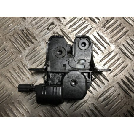 Serrure de hayon RENAULT CLIO 4 PHASE 2 d’occasion