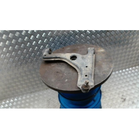 Triangle avant droit OPEL MERIVA B PHASE 1 d’occasion