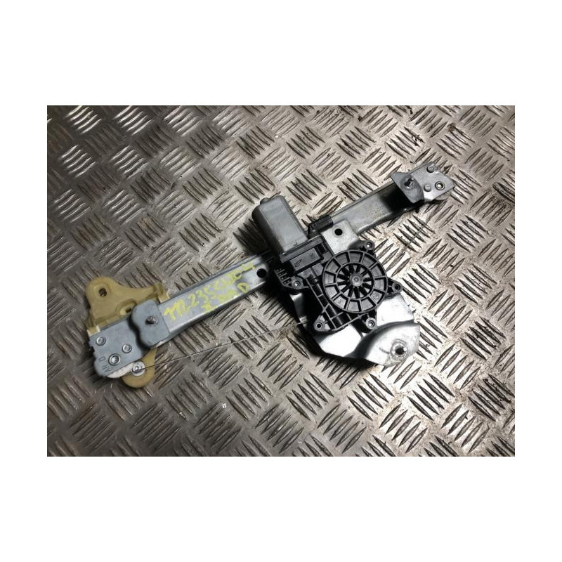 Leve vitre electrique arriere droit RENAULT CLIO 4 PHASE 2 d’occasion