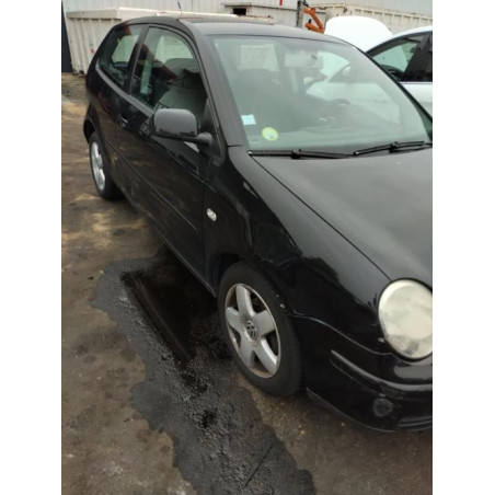 Poignee de maintien arriere gauche VOLKSWAGEN POLO 4 PHASE 1 d’occasion