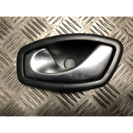 Poignee interieur avant gauche RENAULT CLIO 4 PHASE 2 d’occasion