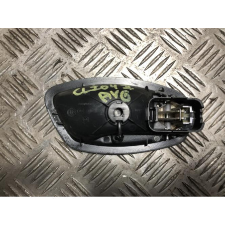 Poignee interieur avant gauche RENAULT CLIO 4 PHASE 2 d’occasion