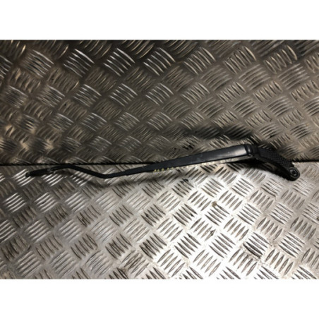 Bras essuie glace avant gauche RENAULT CLIO 4 PHASE 2 d’occasion