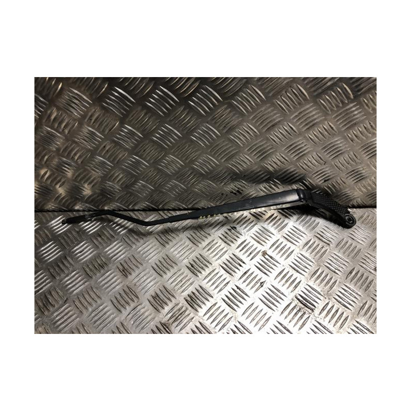 Bras essuie glace avant gauche RENAULT CLIO 4 PHASE 2 d’occasion