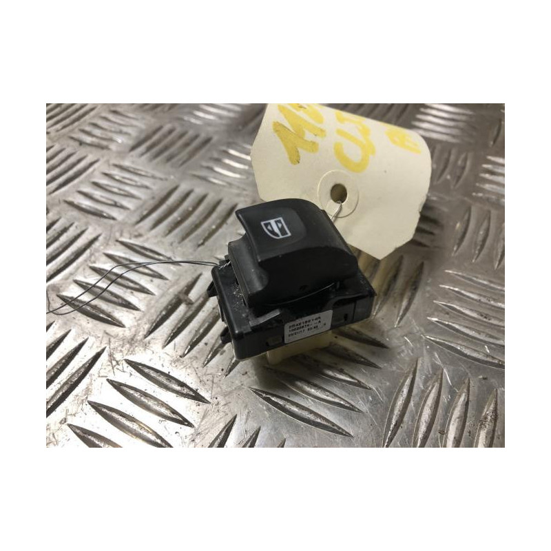 Interrupteur de leve vitre avant droit RENAULT CLIO 4 PHASE 2 d’occasion
