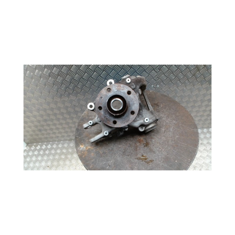 Fusee arriere droit AUDI A6 4 PHASE 1 d’occasion