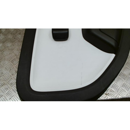 Panneau de porte arriere droit RENAULT TWINGO 3 PHASE 1 d’occasion