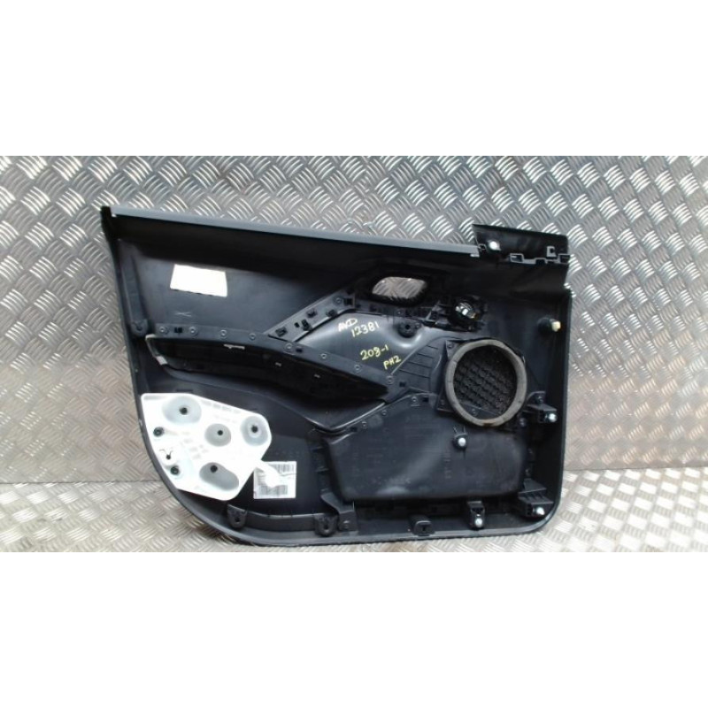 Panneau de porte avant droit PEUGEOT 208 1 PHASE 2 d’occasion