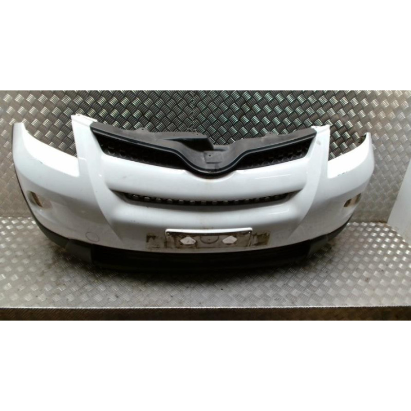 Pare choc avant TOYOTA URBAN CRUISER d’occasion