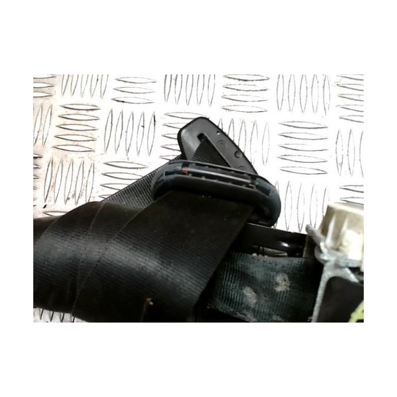 Ceinture avant droit FORD FIESTA 6 PHASE 1 d’occasion