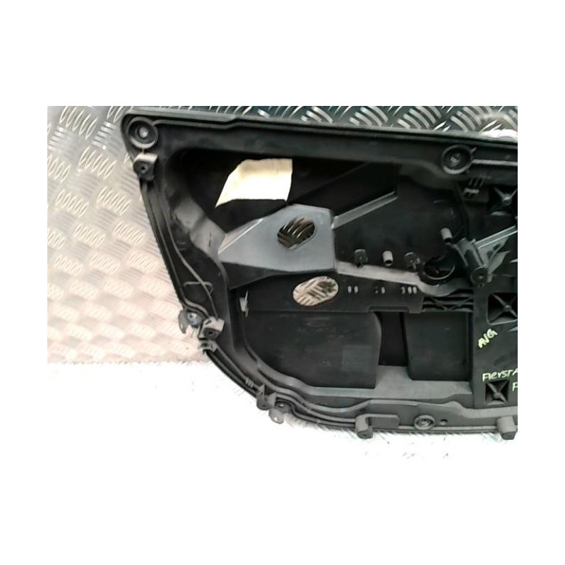 Leve vitre electrique avant gauche FORD FIESTA 6 PHASE 1 d’occasion